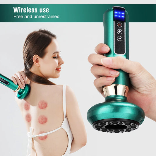 Masajeador gua sha eléctrico en uso sobre la espalda